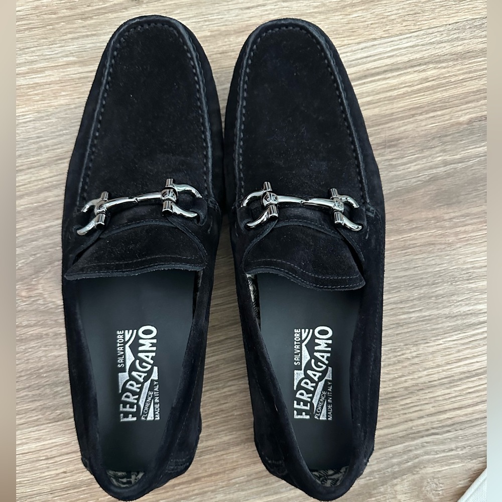 Salvatore Ferragamo Drivers. Men’s size 8